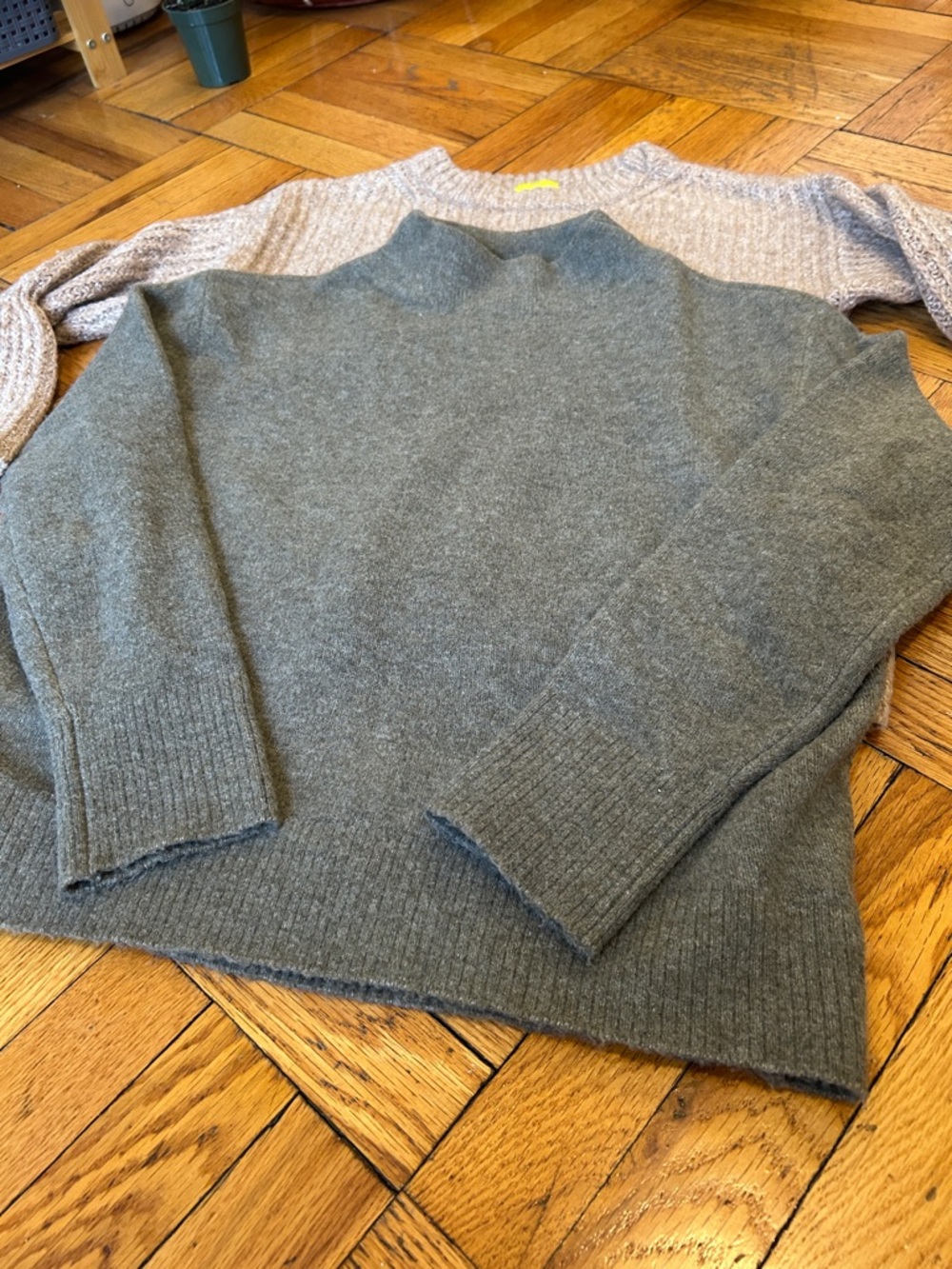 Roller Rabbit Chunky Wool Sweater